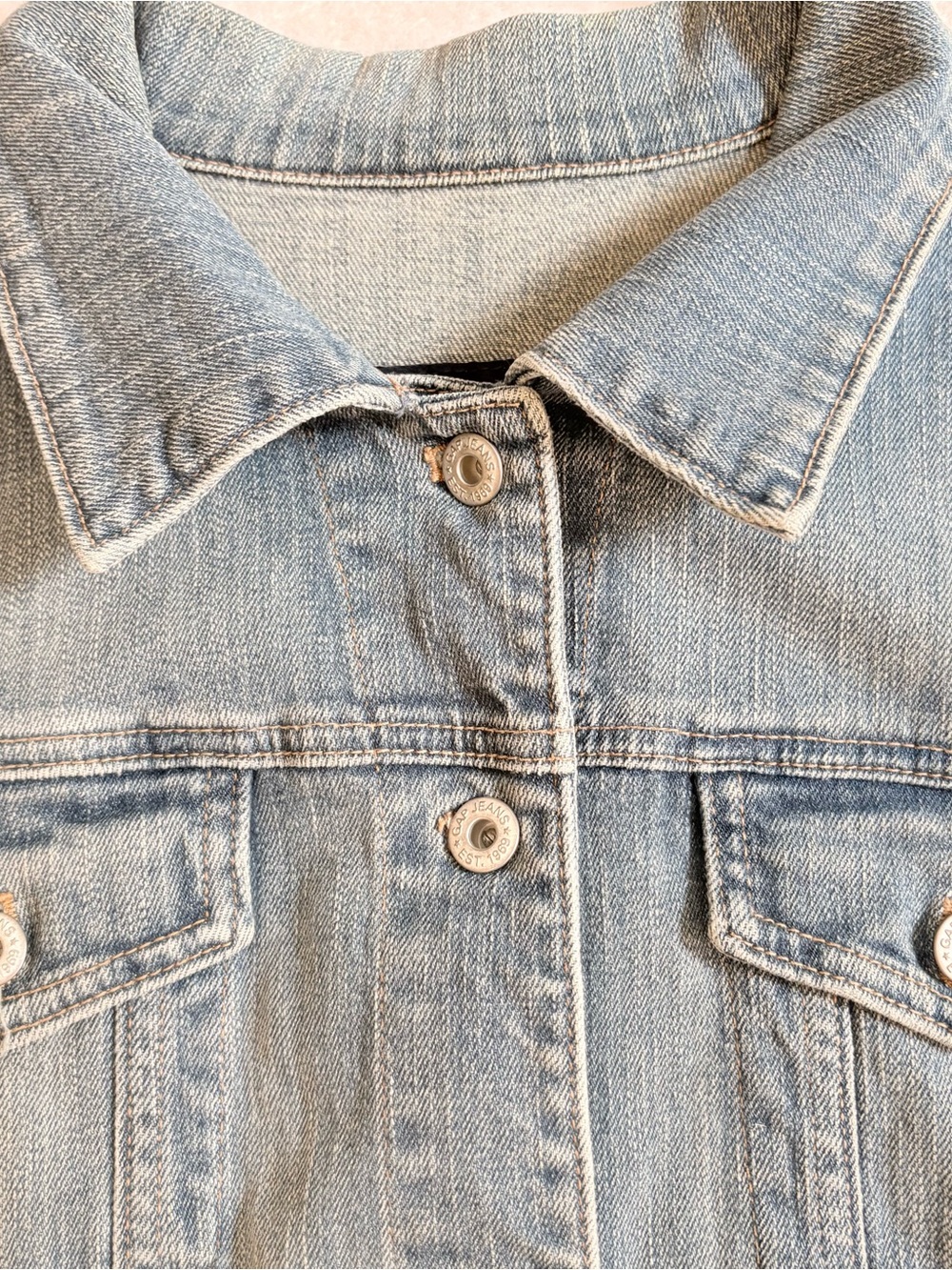 GAP Light Blue Denim Jacket Back Sequin Horse Patch Sz XL - Picture 3 of 13